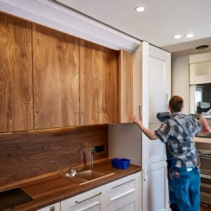 Thi công tủ bếp gỗ