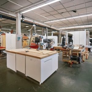 Xưởng tủ bếp tphcm